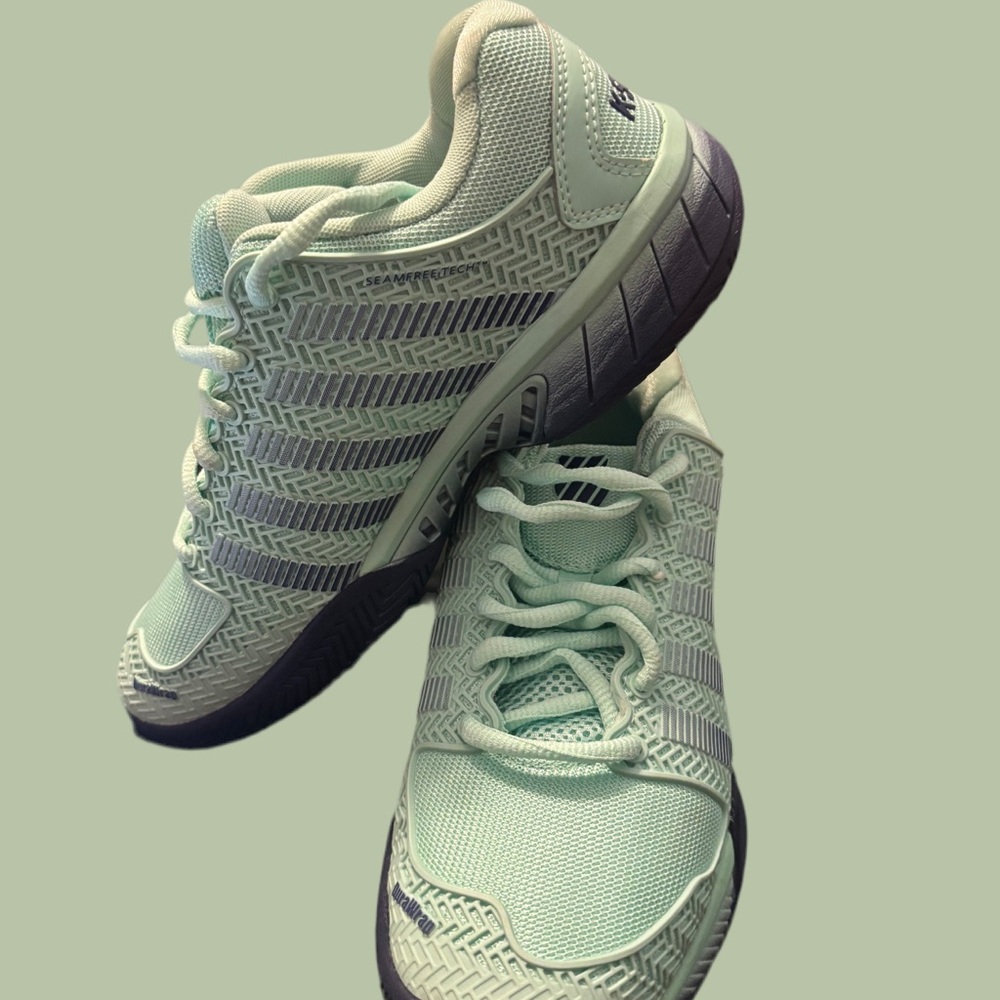 K-Swiss Light Green Athletic Shoes